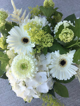 Load image into Gallery viewer, Handtied Bouquet